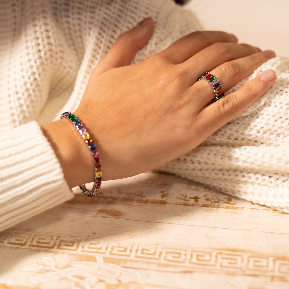 Oblong colorful Ring