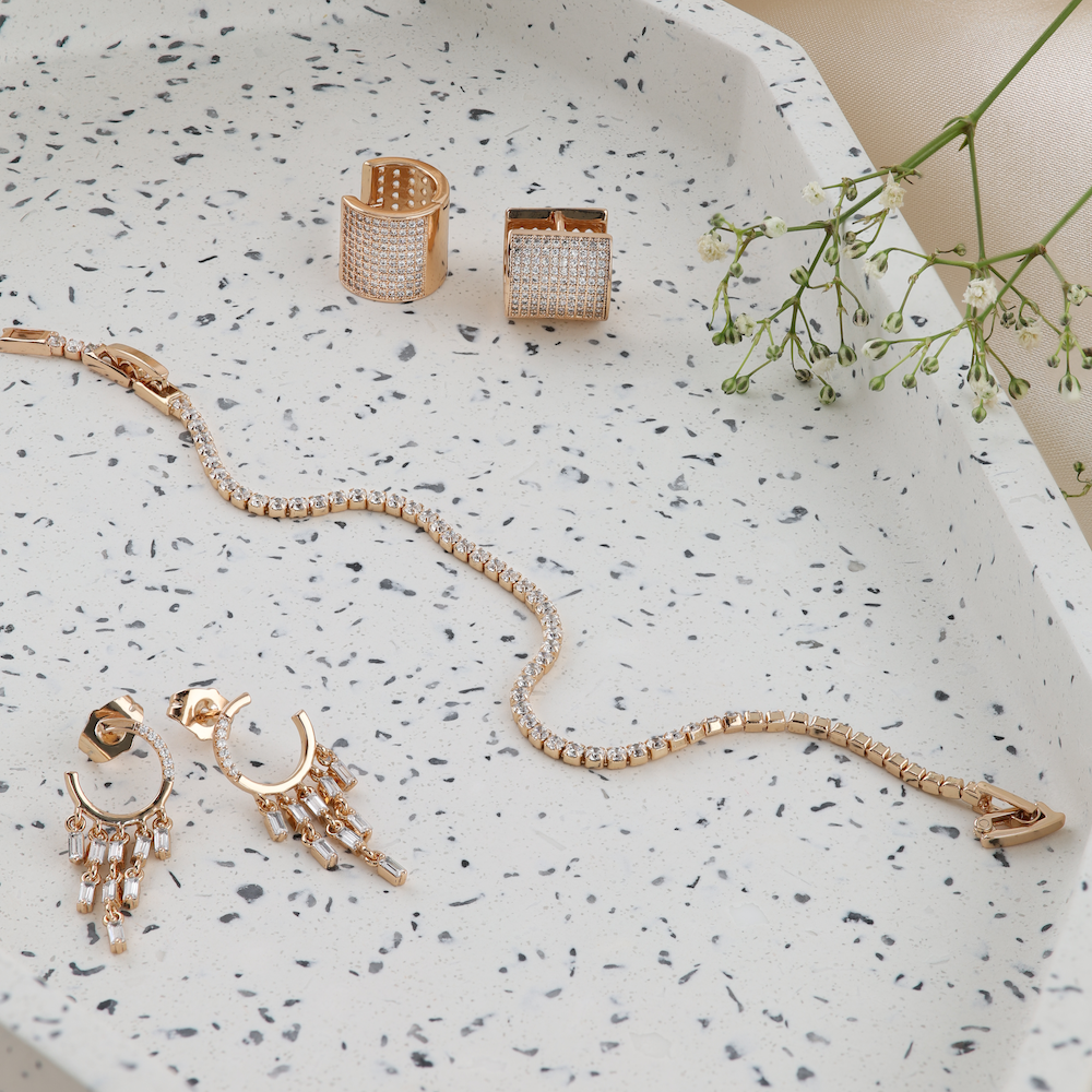 Curved Statement Ohrring