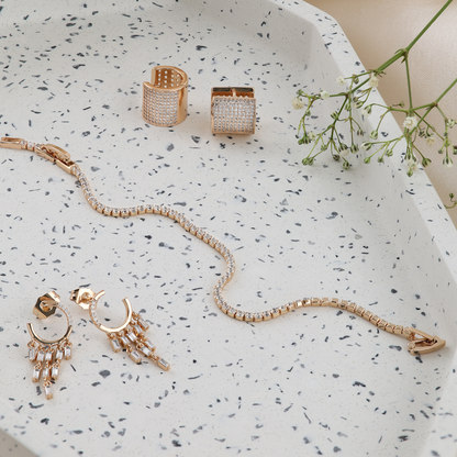 Curved Statement Ohrring
